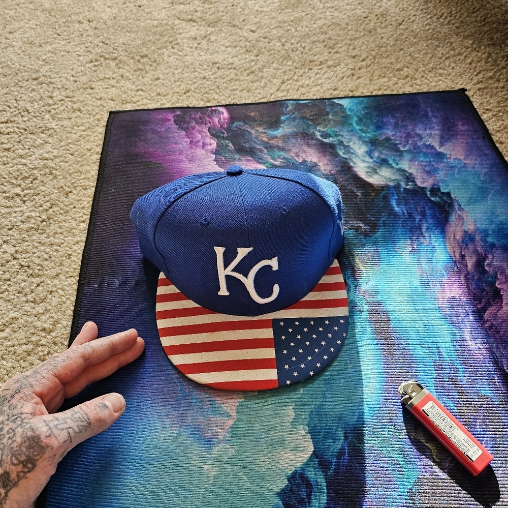 KC snapback